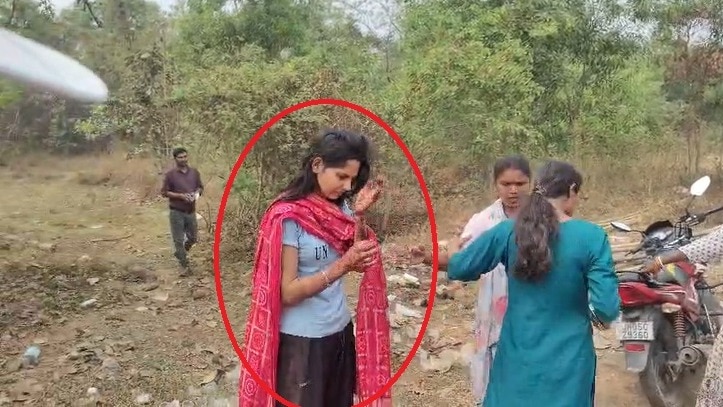 घर से जेवर और नकदी पार.(Photo: Screengrab)