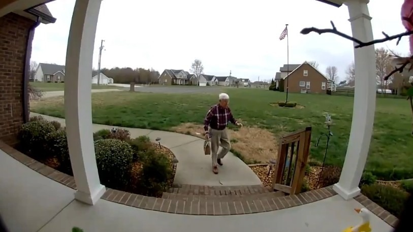 रिचर्ड पुली और उनकी पत्नी ब्रेडा की शादी को 56 साल से ज्यादा समय हो चुका है. ( Photo: X/ @@CollinRugg)