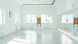 खाली कमरे में बोलते हैं, तो आपकी आवाज बार-बार गूंजती हुई वापस आती है. (Photo : Pexels) खाली कमरे में बोलते हैं, तो आपकी आवाज बार-बार गूंजती हुई वापस आती है. (Photo : Pexels)