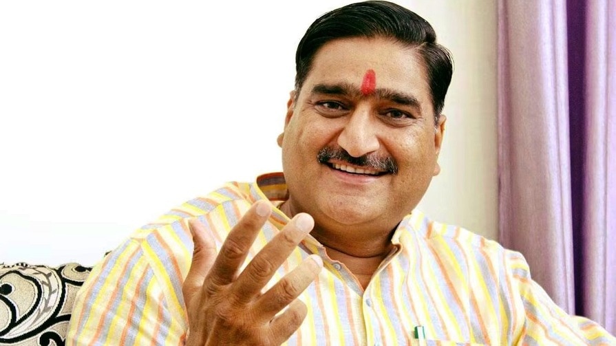 अलीगढ़ से बीजेपी सांसद सतीश गौतम (File Photo)