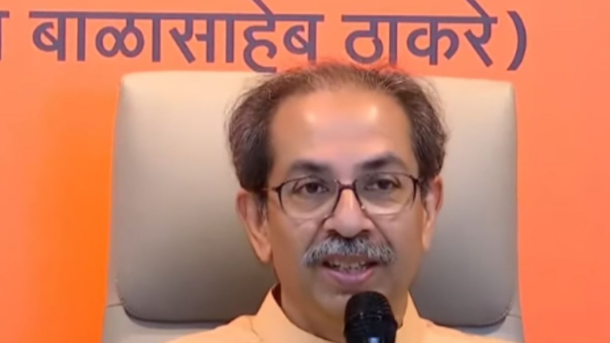 वक्फ बिल का विरोध करने वाले उद्धव ठाकरे का धर्मांतरण विरोधी बिल को समर्थन ’घर वापसी‘ माना जा रहा है.