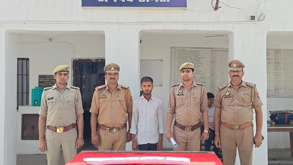 Husband arrested for murder of wife (Photo: Abhishek Kumar Tripathi/ITG) Husband arrested for murder of wife (Photo: Abhishek Kumar Tripathi/ITG)