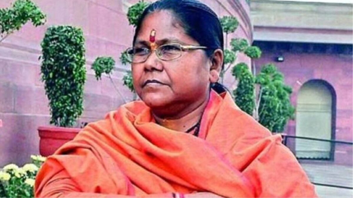 साध्यी निरंजन ज्योति पूर्व केंद्रीय मंत्री हैं.