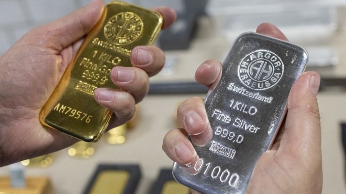 युद्ध के बीच सोने-चांदी में भारी बड़ी गिरावट. (Photo: Reuters)