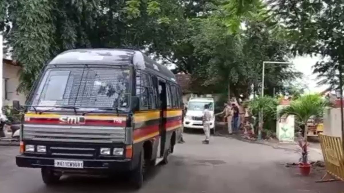 शिकायत मिलते ही पुलिस ने लिया एक्शन. (Photo: Screengrab)