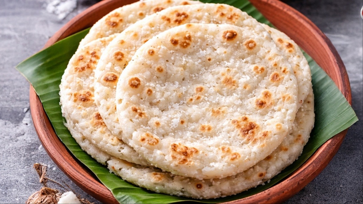 चावल के आटे से बनाएं टेस्टी साउथ इंडियन ओरोटी, खाने में लाजवाब और बनाना है आसान (Photo- adobe Stock)
