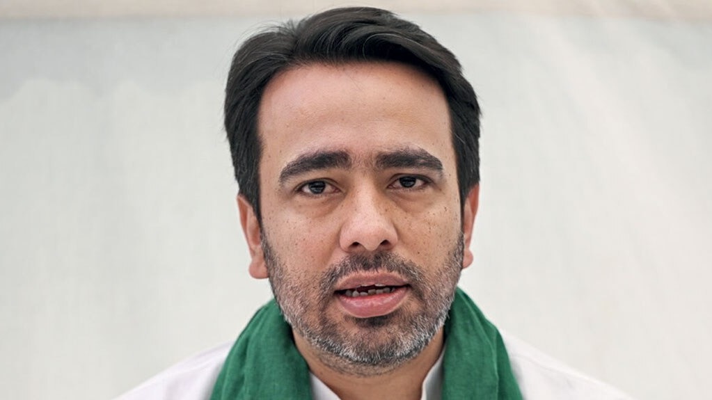 कॉलर ने धमकी में MP5 जैसी बंदूकों का जिक्र किया है. File Photo ITG