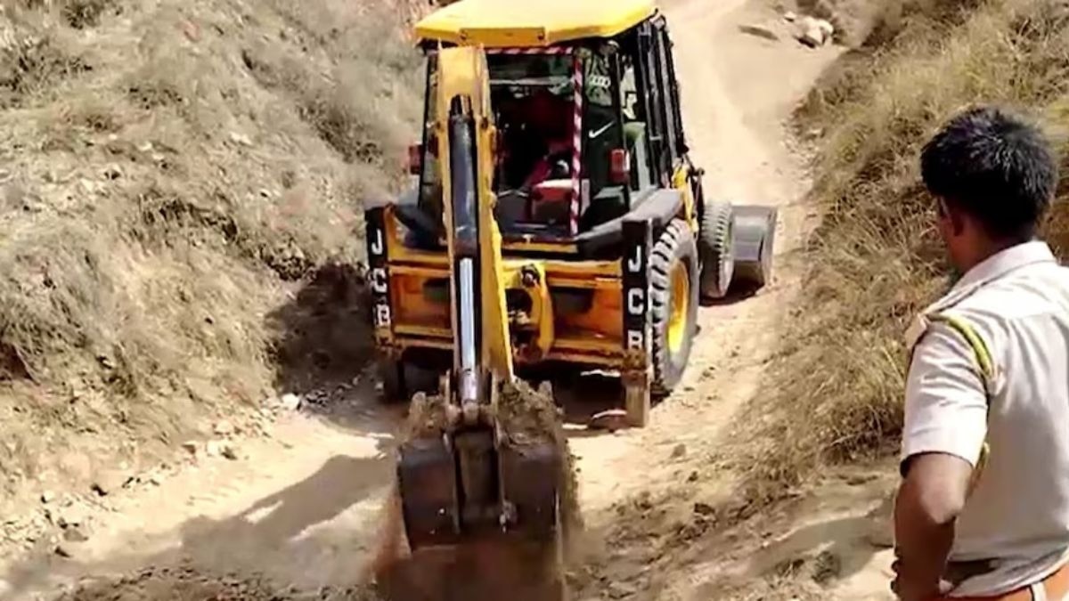 फॉरेस्ट डिपार्टमेंट एरिया में चल रहा था खनन. (File Photo: ITG)