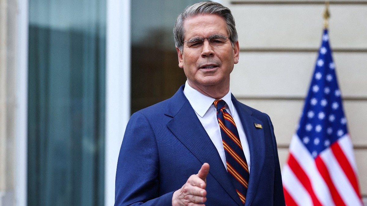 बेसेंट ने कहा कि तनाव घटाने के लिए बढ़ा रहे दबाव. (Photo: Reuters)