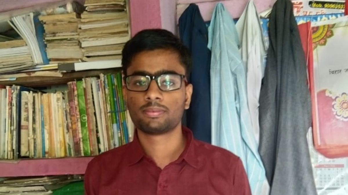 बिहार बोर्ड 12वीं परीक्षा में आदित्य अमन बनें टॉपर. (Photo: ITG)