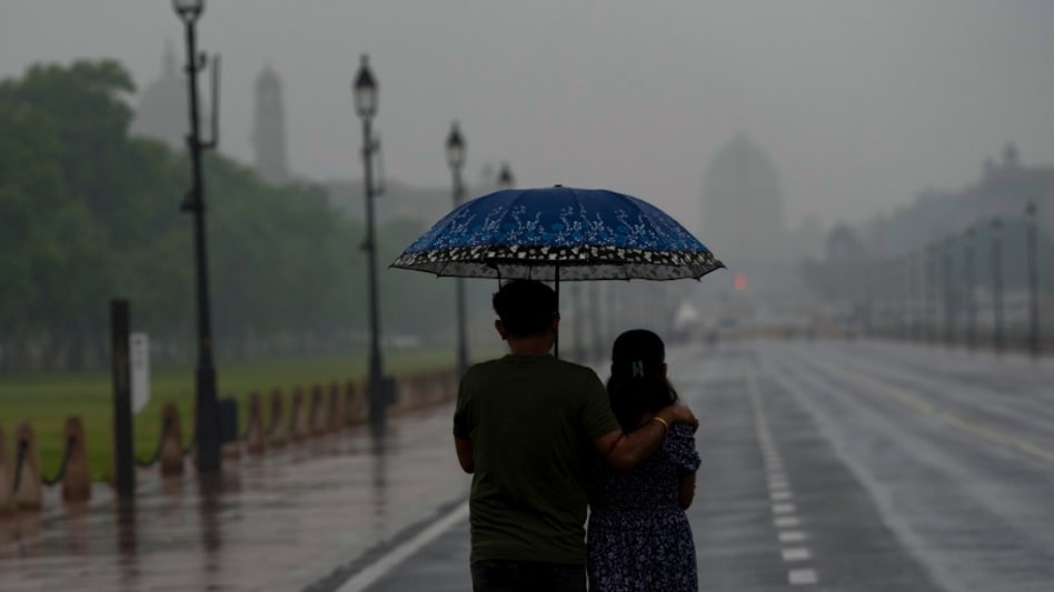 Delhi Weather: दिन सुहावने और रातें ठंडी... दिल्ली में मार्च में नहीं पड़ेगी भीषण गर्मी, जानें आज का मौसम - delhi march weather update light rain cool breezes moderate temperature ...