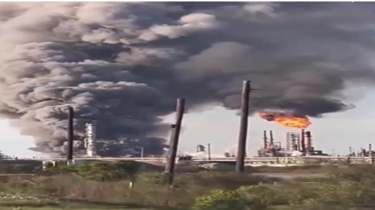 Texas refinery fire