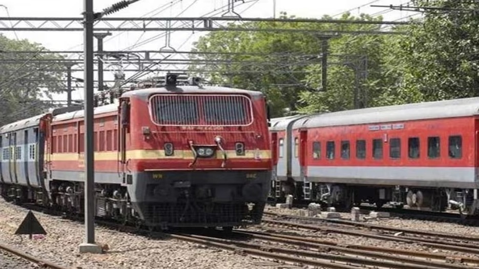 सरयू एक्सप्रेस में 3 यात्रियों को जहर खिलाने से सनसनी. (Photo: Representational )