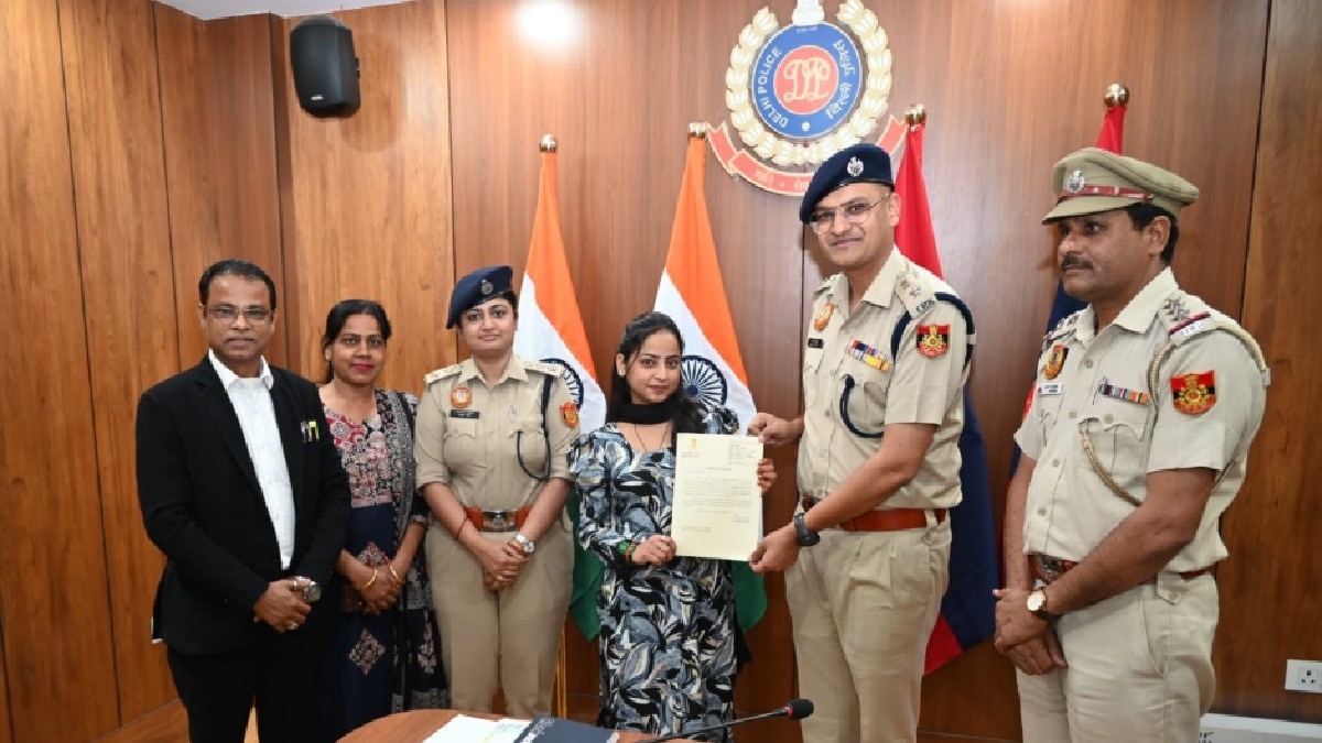 Tanishka Ambedkar catches snatchers in Delhi