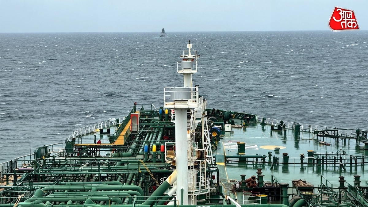 Pine gas strait of hormuz