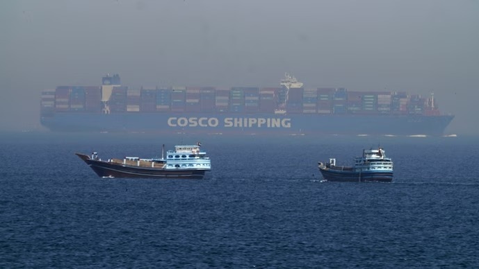 गुजरने वाले जहाजों से 18 करोड़ की कमाई? ड्रोन-मिसाइल ही नहीं, ईरान ने होर्मुज को भी बना लिया हथियार