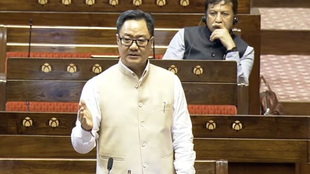 जयराम रमेश के सवाल पर रिजिजू बोले- कल छुट्टी है (Photo: Screengrab)