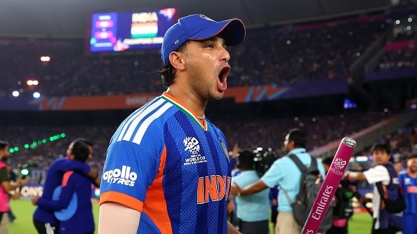 'पार्टी और रीलबाजी से दूर रहो', IPL से पहले अभिषेक शर्मा पर भड़के युवराज सिंह के पिता