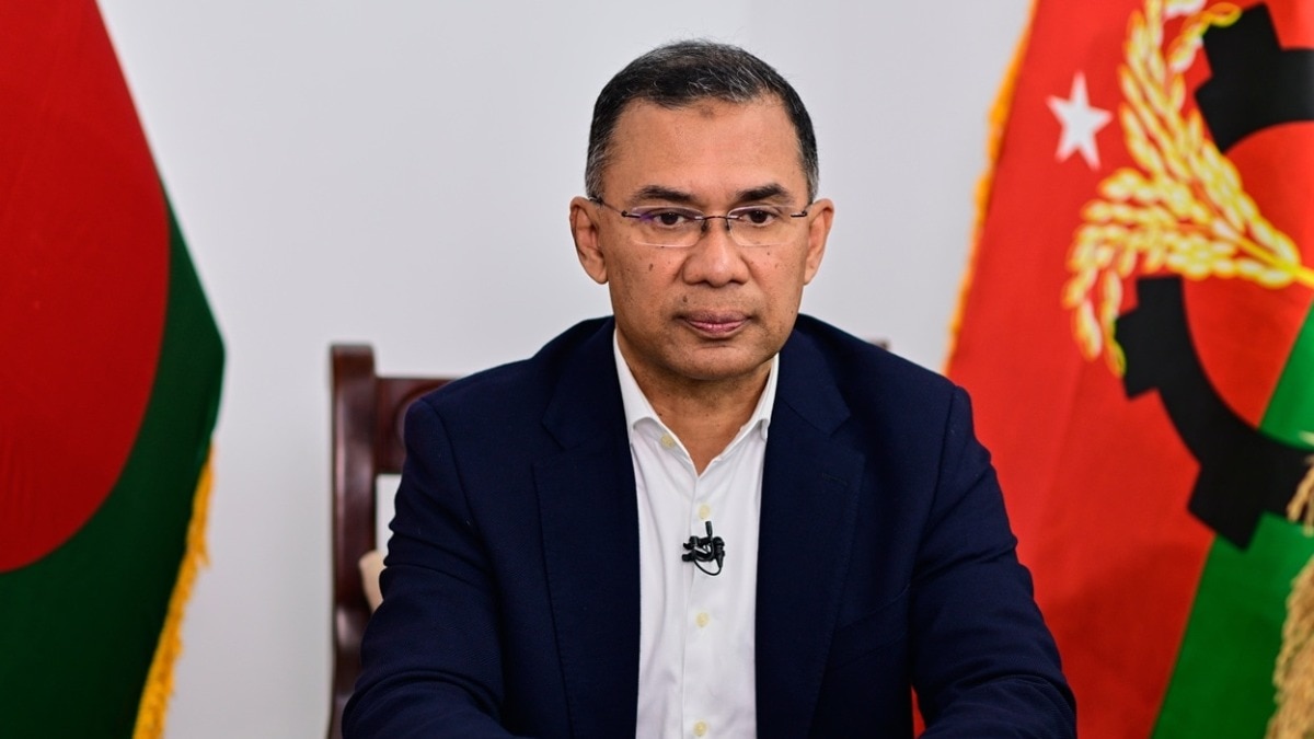 बांग्लादेश के प्रधानमंत्री तारिक रहमान ने पूर्ववर्ती अं​तरिम सरकार की पाकिस्तान समर्थक नीति से दूरी बनाने के संकेत दिए. (Photo: Reuters)