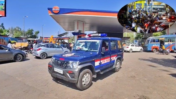 Scramble for petrol in Prayagraj (Photo: Screengrab)