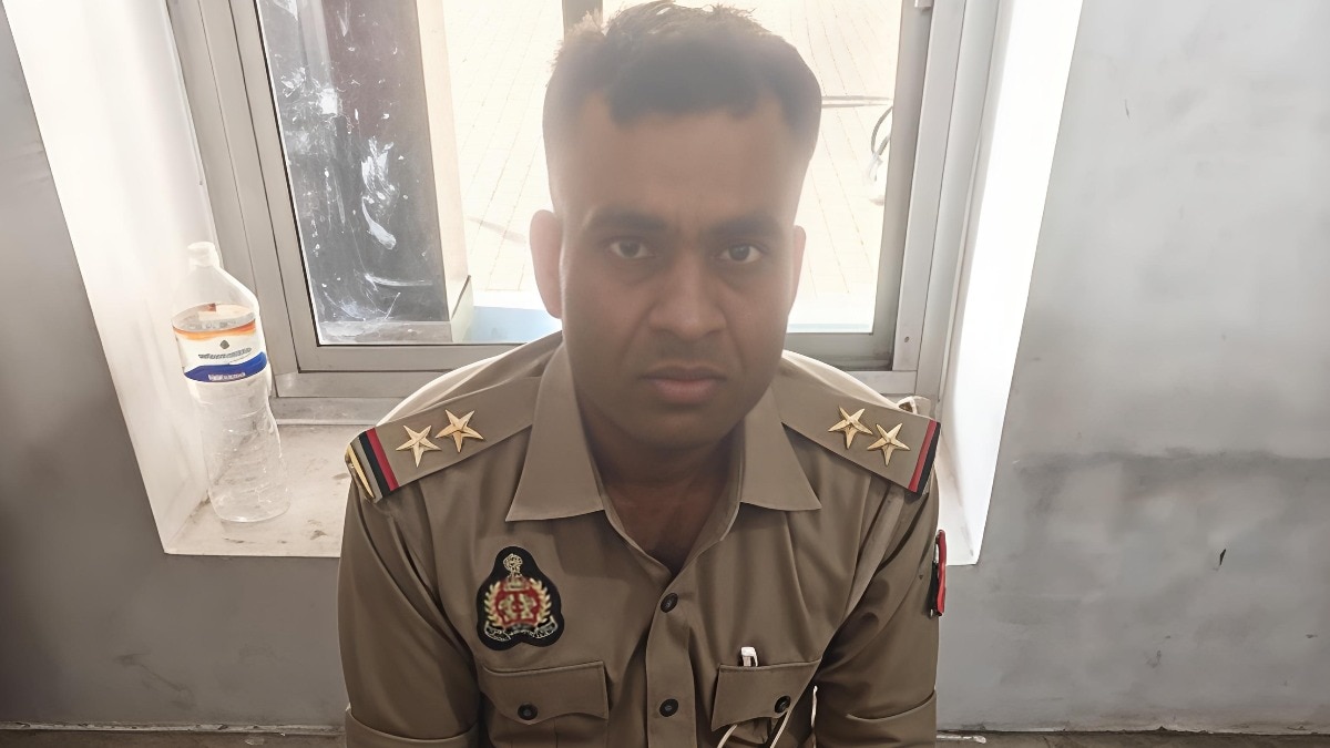 Youth Posing as Sub-Inspector Arrested