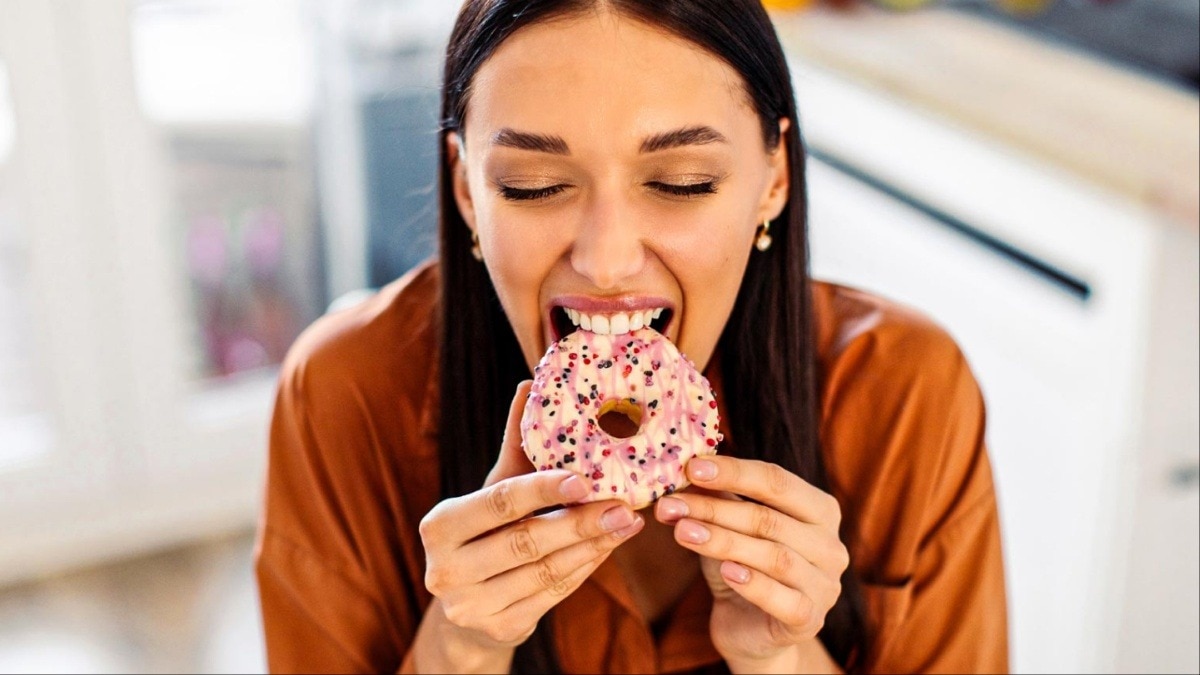 क्रेविंग्स को इग्नोर करने की न करें भूल! (Photo- Aobe Stock)