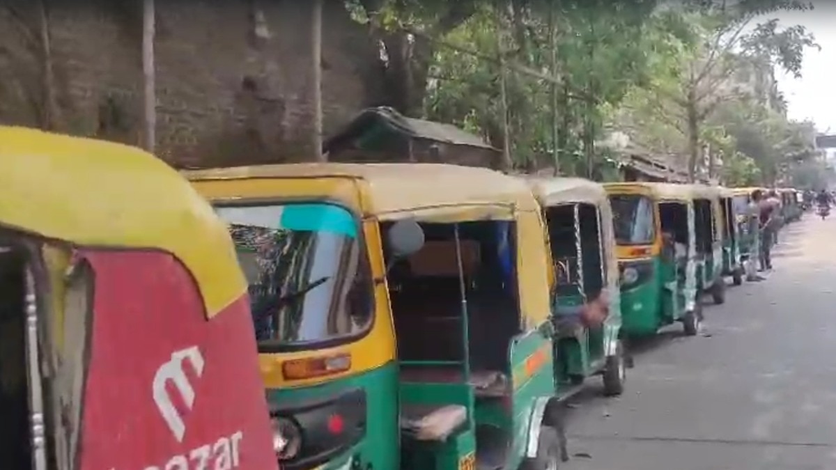 CNG crisis in Howrah