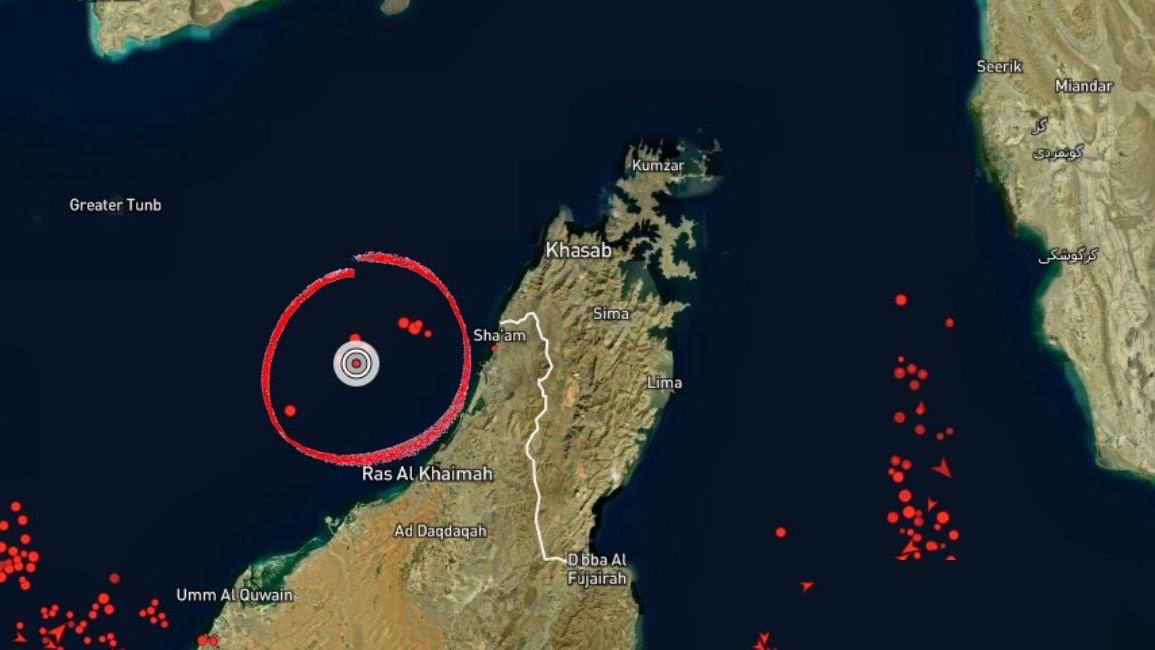 होर्मुज के दरवाजे पर अटके 5 भारतीय जहाज, ईरान जंग के साए में टिकी है नजर