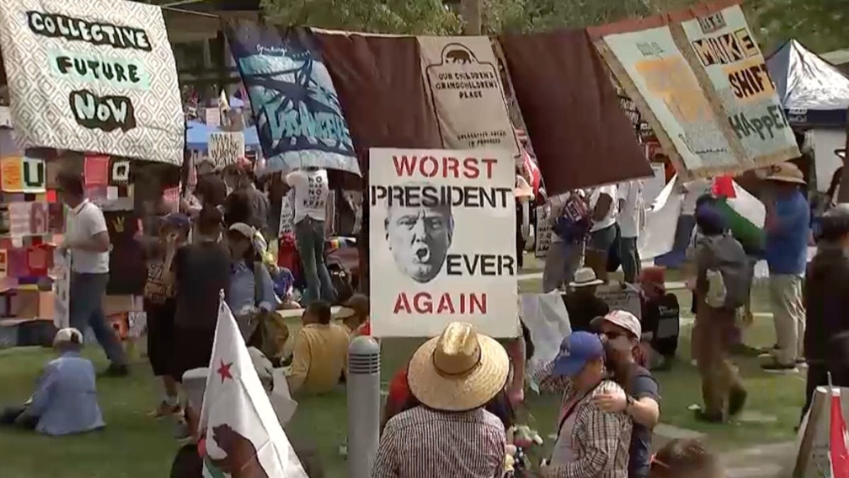 ‘No Kings’ रैलियों में डोनाल्ड ट्रंप के खिलाफ लाखों लोग सड़कों पर... अमेरिका से यूरोप तक गूंजा विरोध