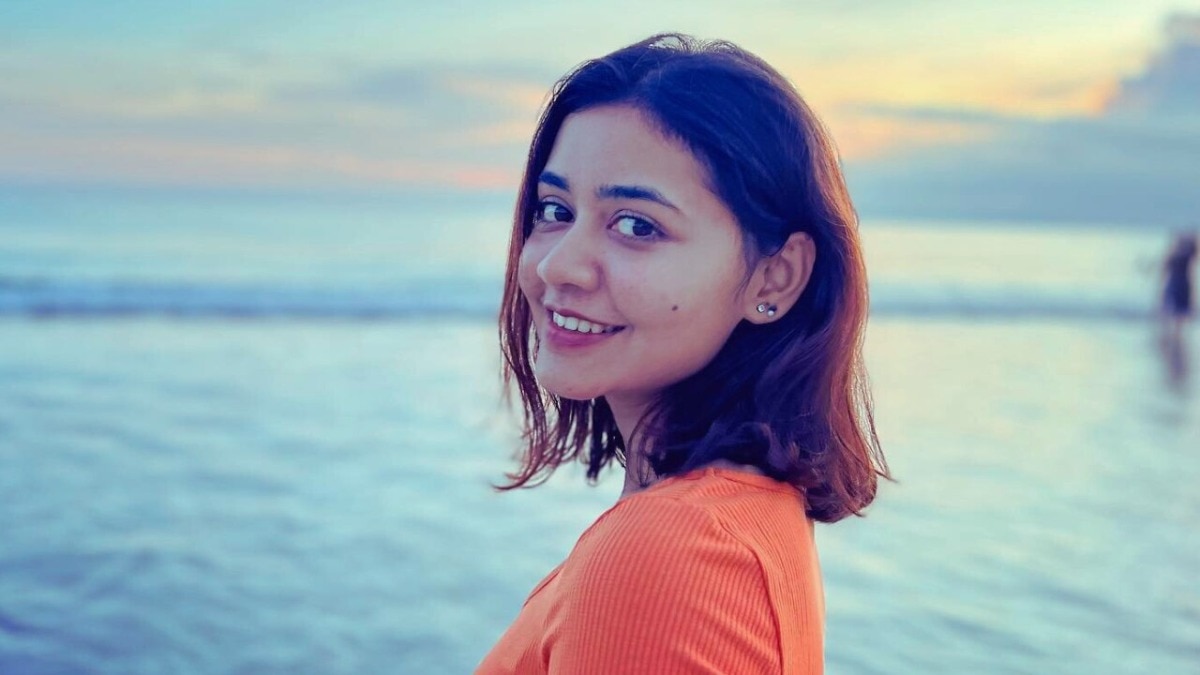 क्या अंश‍िका वर्मा 'IAS' बनने के लिए दांव पर लगाएंगी खाकी वर्दी?