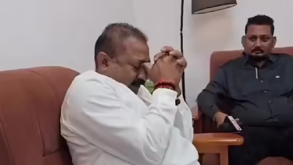 नीतीश कुमार ने विधानपरिषद सदस्यता से इस्तीफा दे दिया है. (Photo: Screengrab)