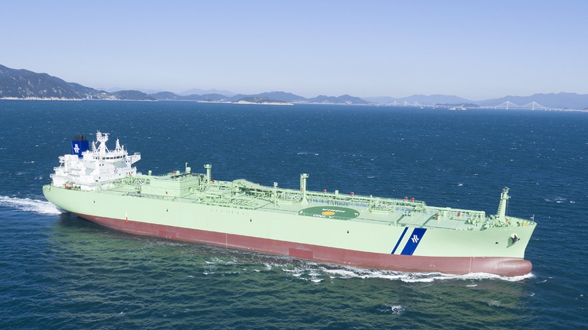BW Elm and BW Tyr are coming to India via Hormuz carrying 94000 tonnes of LPG