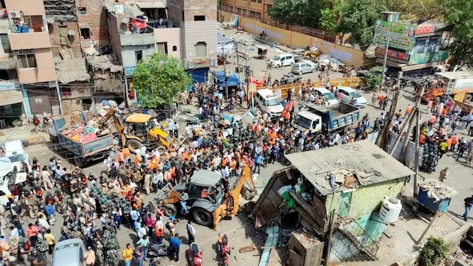 साल 2022 में जहांगीरपुरी में हिंसा के बाद बुल्डोजर एक्शन हुआ था. (File Photo: ITG)