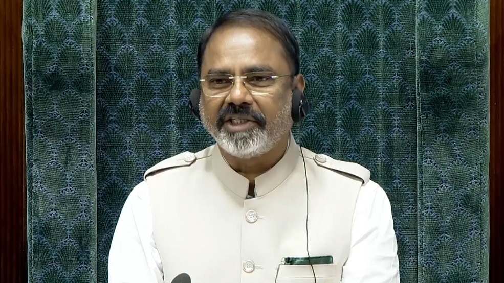 बिल पर वोटिंग के समय चेयर पर थे आंध्र प्रदेश के ही सांसद (Photo: Screengrab)