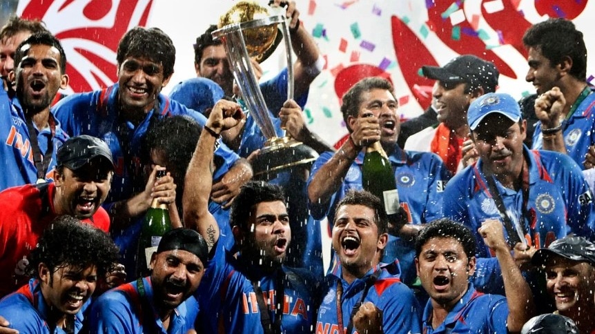 टीम इंडिया के वीरों ने 2 अप्रैल 2011 को वनडे वर्ल्ड कप जीता था. (Photo, AP)