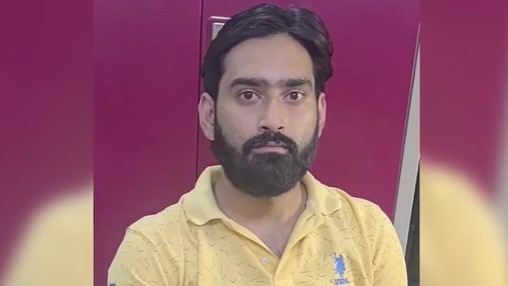 शिकायत में रैगिंग से सुरक्षा देने की भी अपील की गई है.(Photo: Roushan Kumar/ITG)