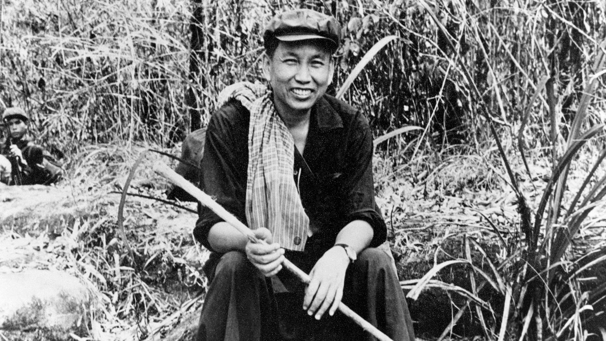 कंबोडिया के तानाशाह पोल पॉट जहरीले कोबरा को मारकर उसे तरह-तरह से पकाकर खाने का शौकीन था (Photo - Getty)