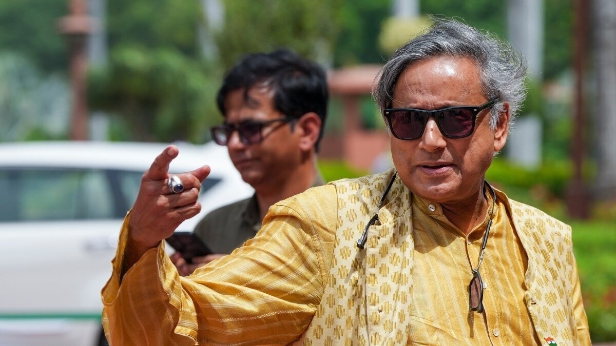 Shashi Tharoor Convoy Attack