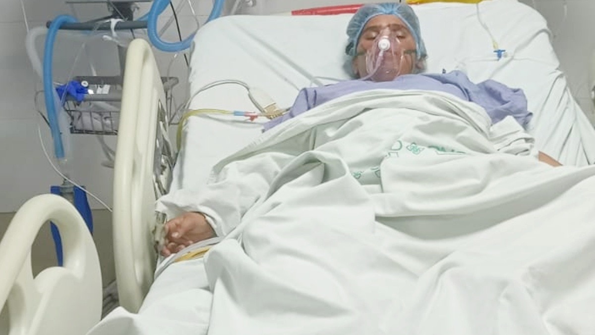 अब आईसीयू में जिंदगी की जंग लड़ रही मनीषा.(Photo:ITG)