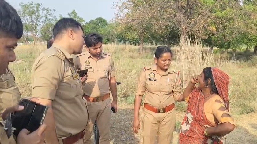 कौशाम्बी में युवती ने किया सुसाइड. (Photo: Akhilesh Kumar/ITG)