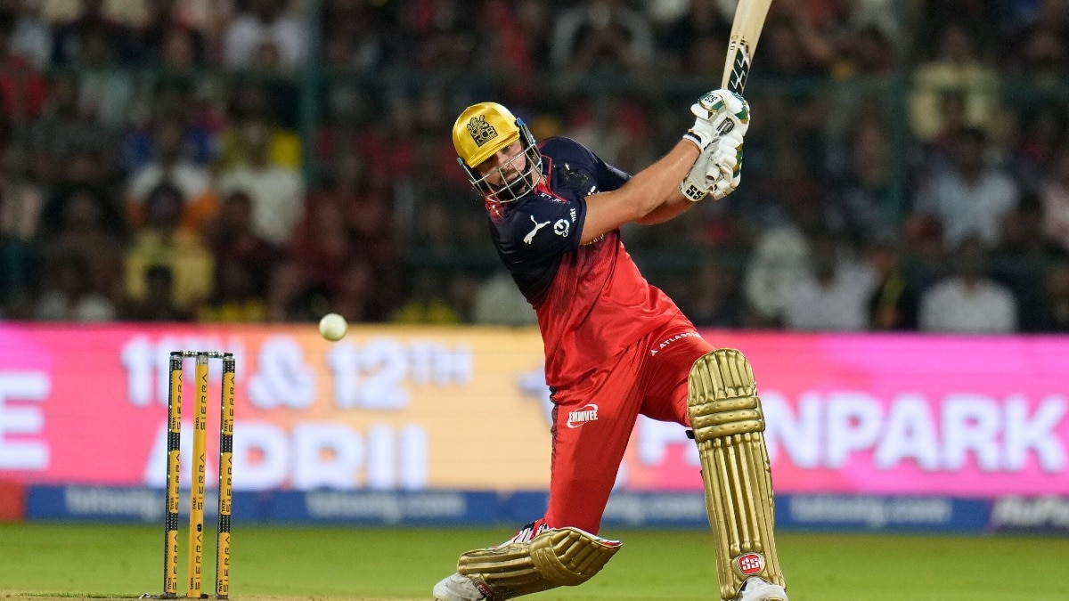 आईपीएल में बेंगलुरु-चेन्नई की टक्कर (Photo: AP)