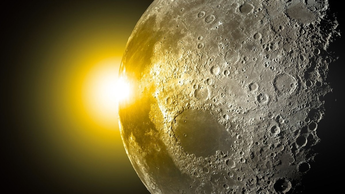 सूर्य-चंद्रमा की अशुभ युति (Photo: Pixabay)