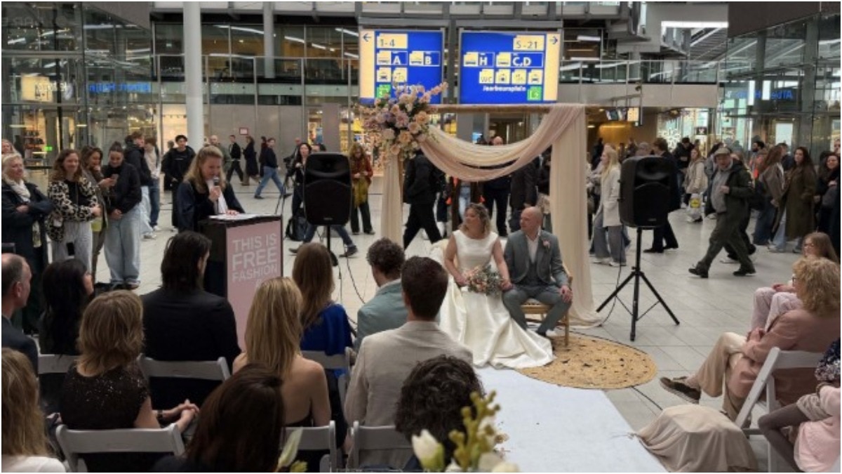 इस शादी की सबसे बड़ी खासियत सेकंड-हैंड कपड़े रहे (Photo: AFP)