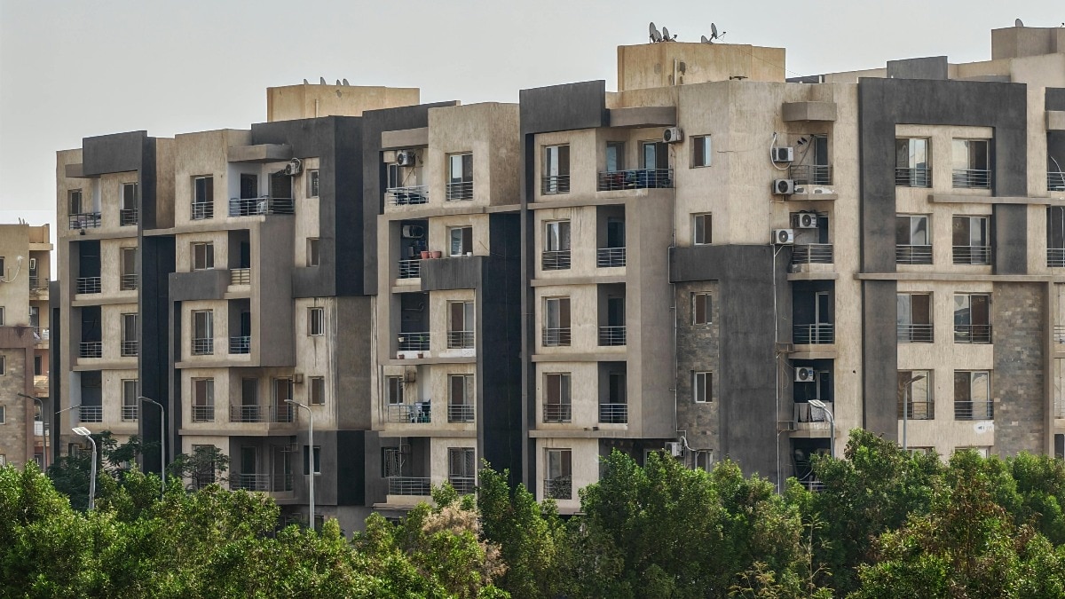 नोएडा में अब न पानी के बिल का टेंशन, न घर का इंतजार (Photo-ITG)