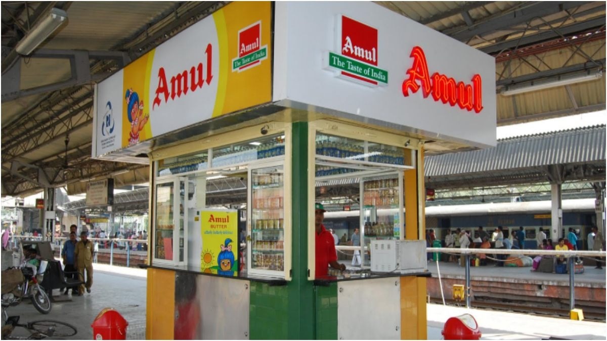 अमूल रेलवे पार्लर स्टेशन पर खोले जा सकते हैं. (Photo: Amul)