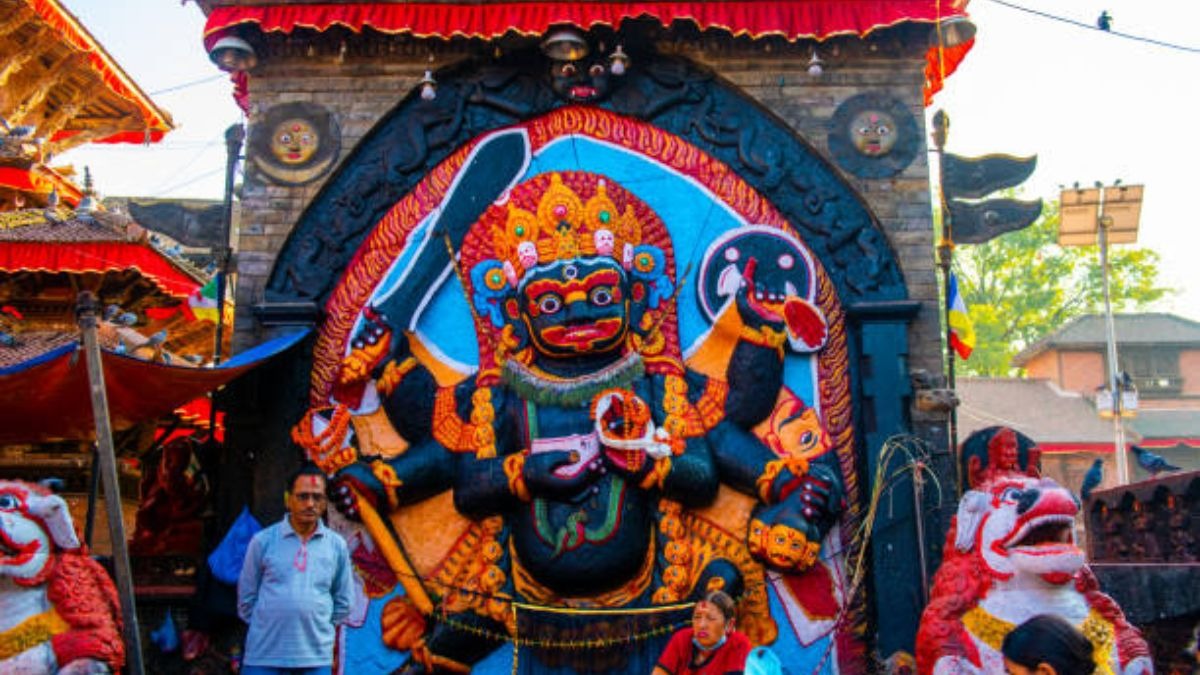 9 या 10 अप्रैल, कब है वैशाख माह की कालाष्टमी, जानें सही तिथि