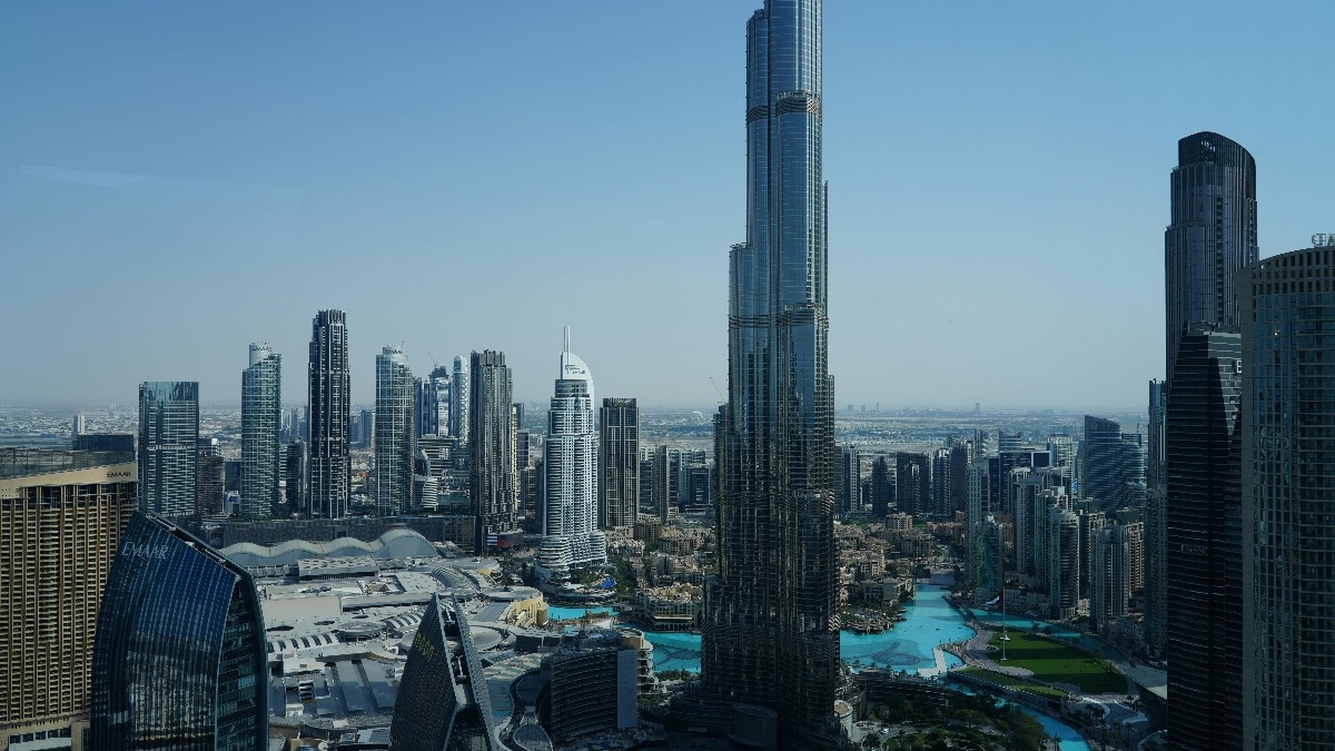 इस पेंटहाउस का जितना एक साल का किराया, भारत में खरीद लेंगे 10 फ्लैट