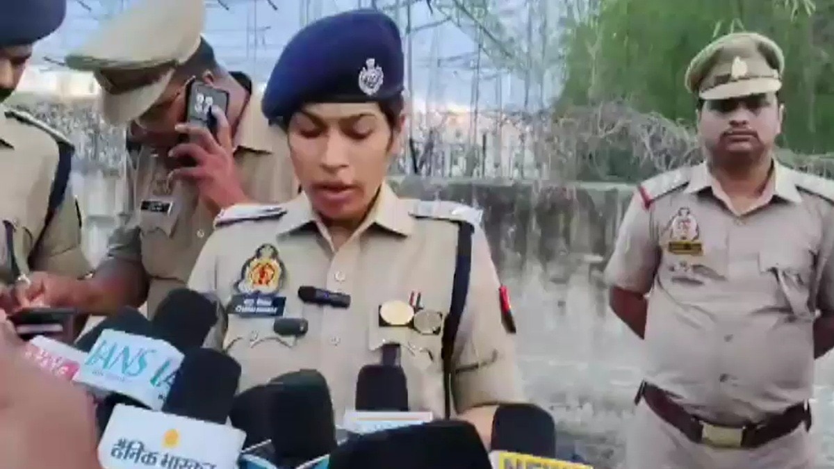 आईपीएस चारु निगम (Photo: Screengrab)