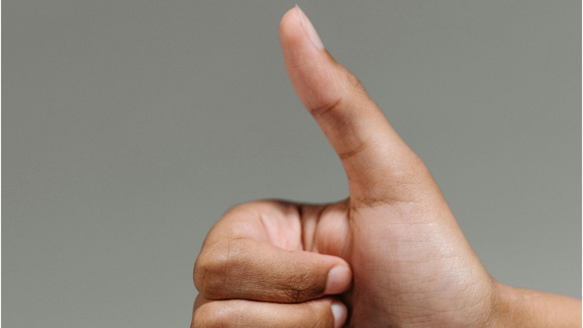 हाथ में डॉक्टर्स ने लगा दिया पैर का अंगूठा, अब ऐसे करने पड़ते हैं काम