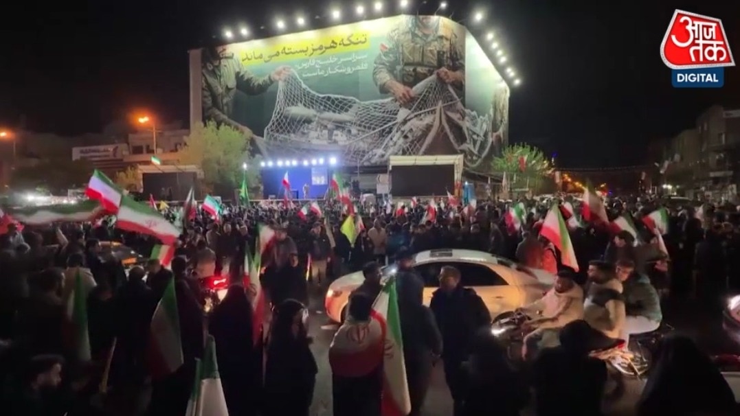 सीजफायर के बाद ईरान की सड़कों पर जश्न का माहौल है.